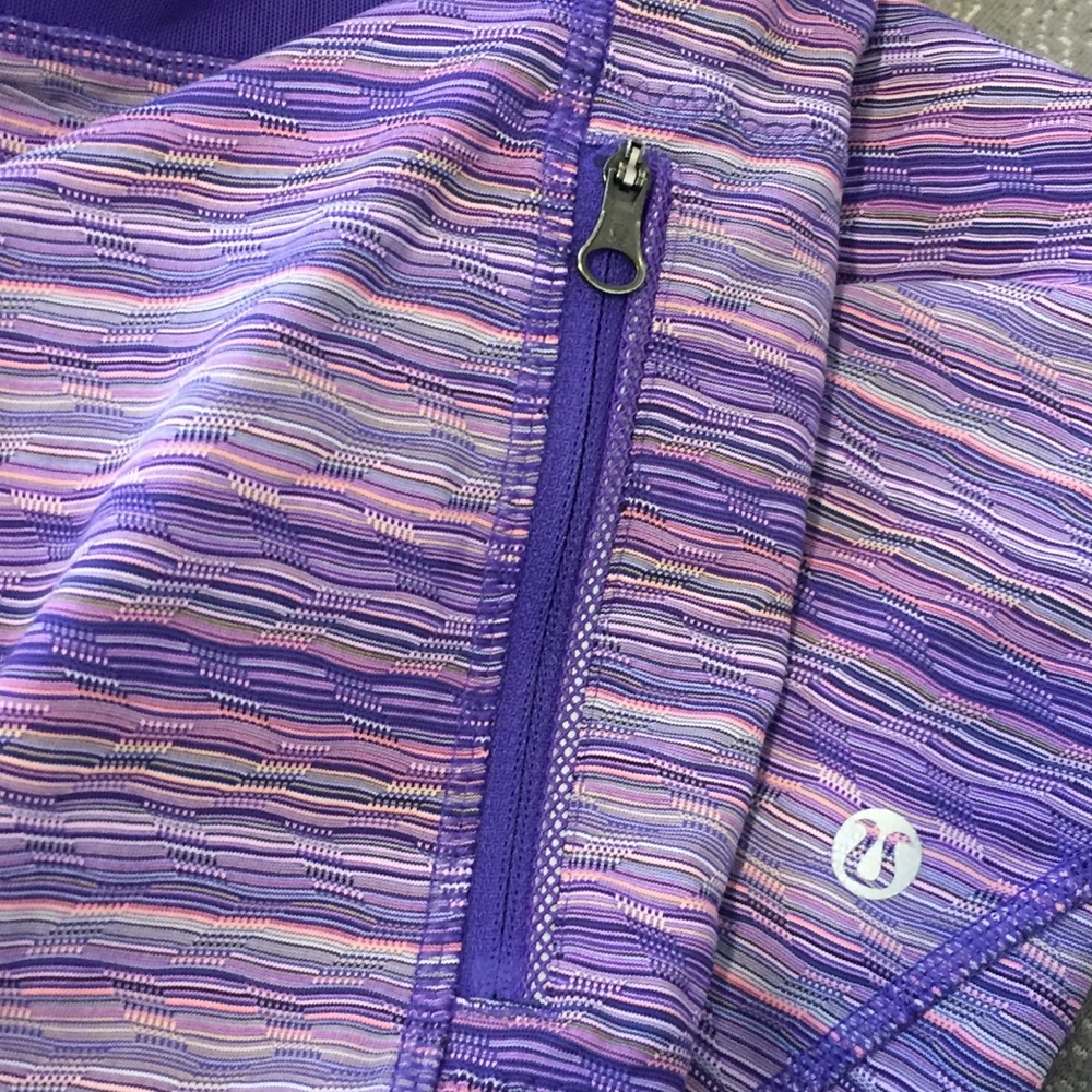 LULULEMON ,Purple stripes leggings (6)w/mesh - Picture 16 of 16